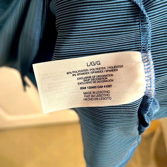 Men’s Polo, Greg Norman, Size Large, Blue Stripes - Picture 4 of 4